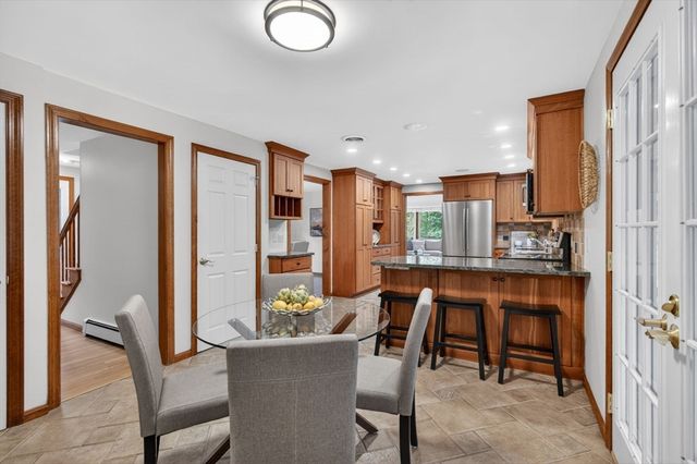 2 Ridge Hill Way, Andover, MA 01810