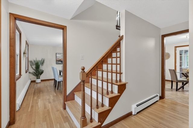 2 Ridge Hill Way, Andover, MA 01810