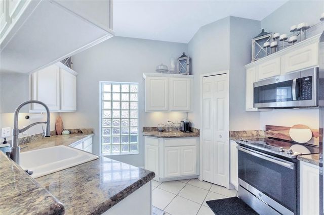 7204 BAY CLUB WAY, Orlando, FL 32835
