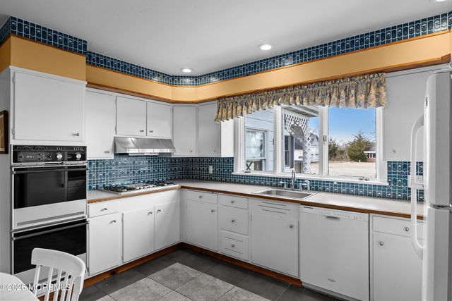 53 Arneys Mount Road, Pemberton, NJ 08068