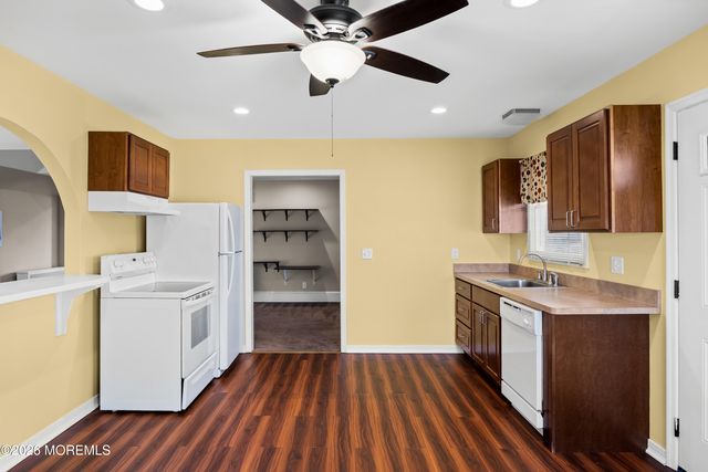 53 Arneys Mount Road, Pemberton, NJ 08068