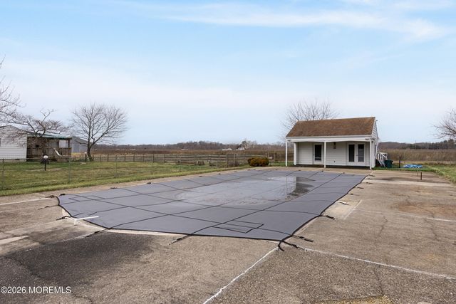 53 Arneys Mount Road, Pemberton, NJ 08068