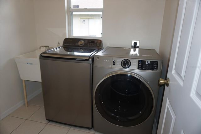 6708 66TH AVENUE E, Bradenton, FL 34203