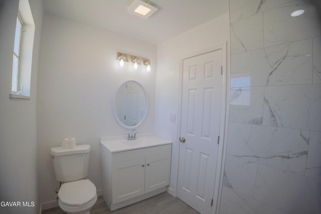 31300 233rd Street, Llano, CA 93544