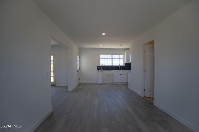 31300 233rd Street, Llano, CA 93544