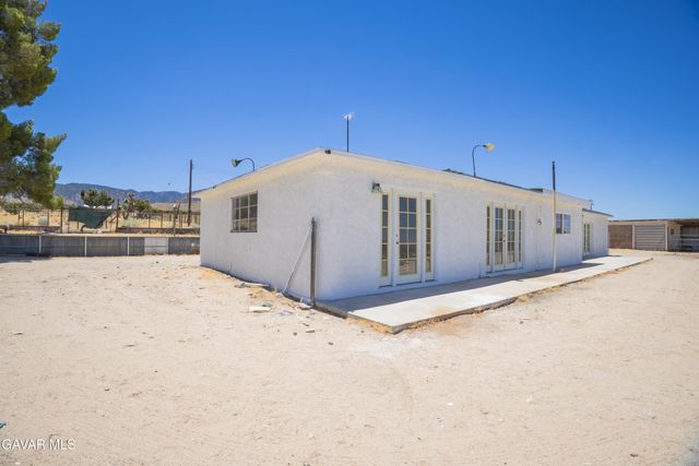 31300 233rd Street, Llano, CA 93544