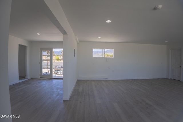 31300 233rd Street, Llano, CA 93544