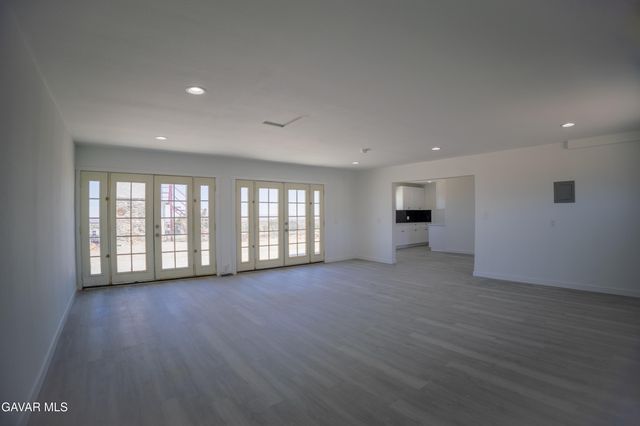 31300 233rd Street, Llano, CA 93544