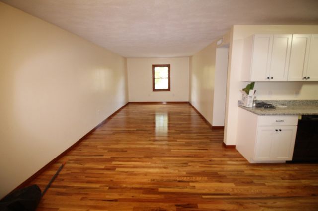 132 Tyngsboro Road 13, Chelmsford, MA 01863