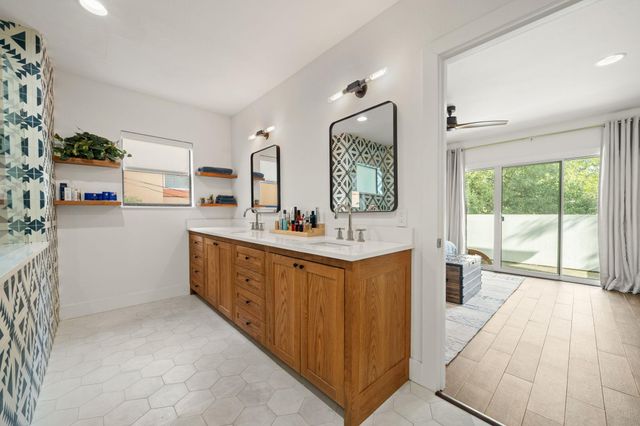 811 Rutherford PL, Austin, TX 78704