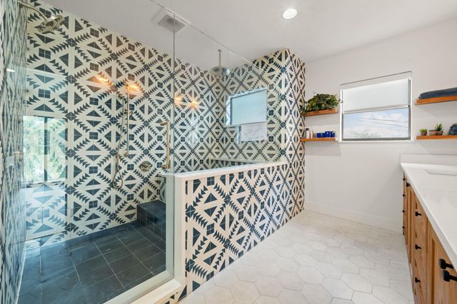 811 Rutherford PL, Austin, TX 78704