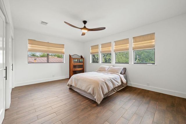 811 Rutherford PL, Austin, TX 78704