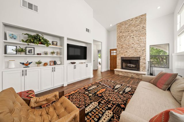 811 Rutherford PL, Austin, TX 78704