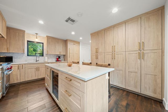 811 Rutherford PL, Austin, TX 78704