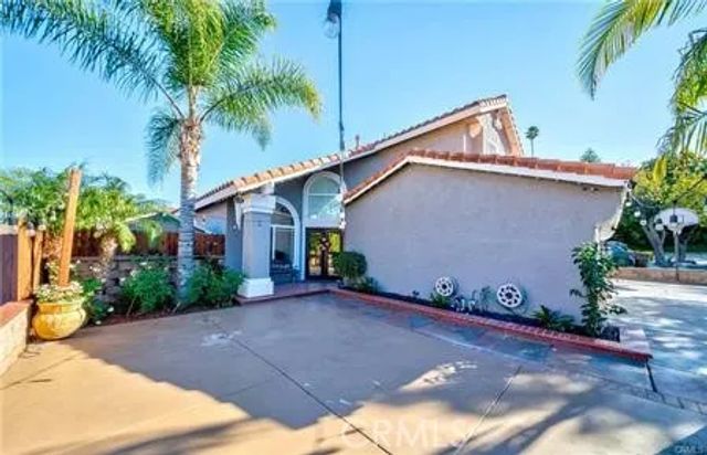 2217 Yale Circle, Corona, CA 92881