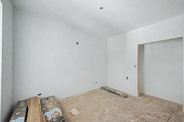 3442 S Lowe Avenue, Chicago, IL 60616