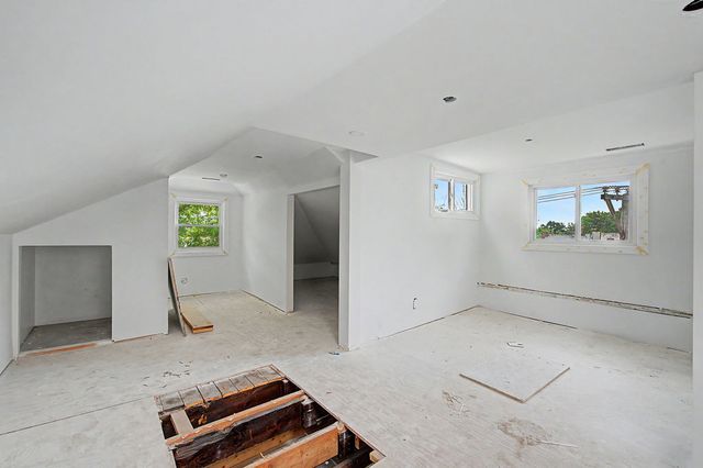 3442 S Lowe Avenue, Chicago, IL 60616