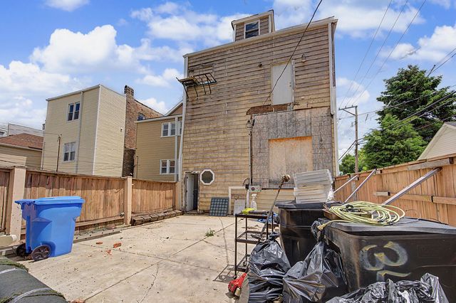3442 S Lowe Avenue, Chicago, IL 60616