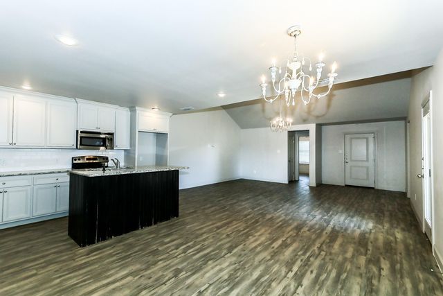 3806 133rd Street, B, Lubbock, TX 79423