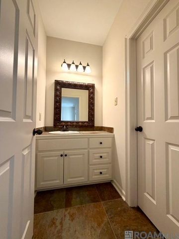 40524 Cross Ridge Ave, Gonzales, LA 70737