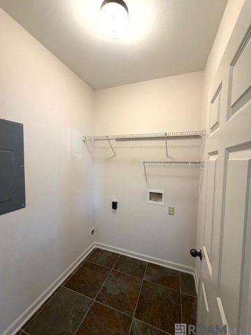 40524 Cross Ridge Ave, Gonzales, LA 70737