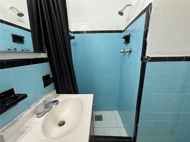 1843 Dewey Street 118, Hollywood, FL 33020