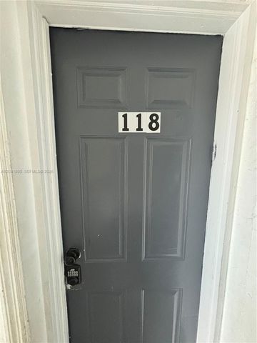 1843 Dewey Street 118, Hollywood, FL 33020