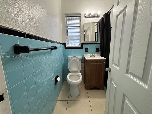 1843 Dewey Street 118, Hollywood, FL 33020