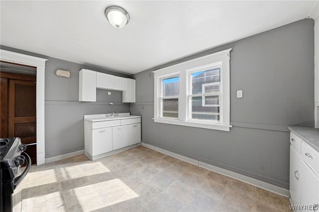 220 Dartmouth Avenue, Buffalo, NY 14215