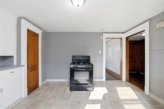 220 Dartmouth Avenue, Buffalo, NY 14215