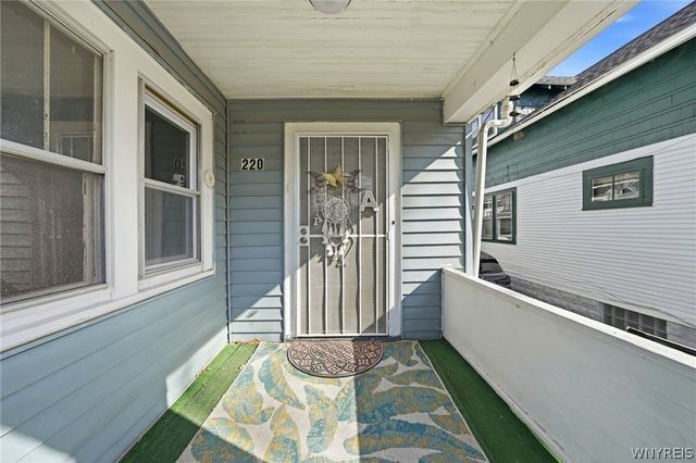 220 Dartmouth Avenue, Buffalo, NY 14215
