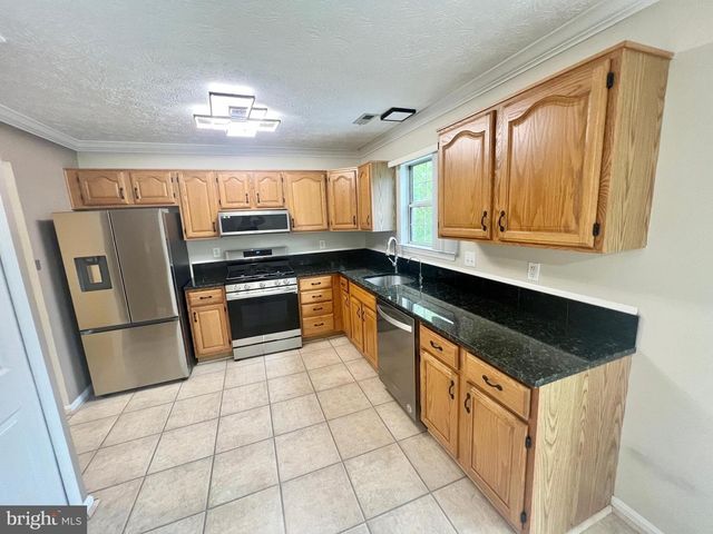 406 SHAW CT, Fredericksburg, VA 22405
