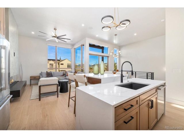 909 Lakepoint Cir B, Frisco, CO 80424