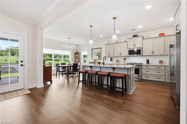 477 Rosewood Drive, Winston-salem, NC 27127
