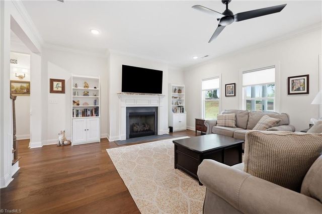 477 Rosewood Drive, Winston-salem, NC 27127