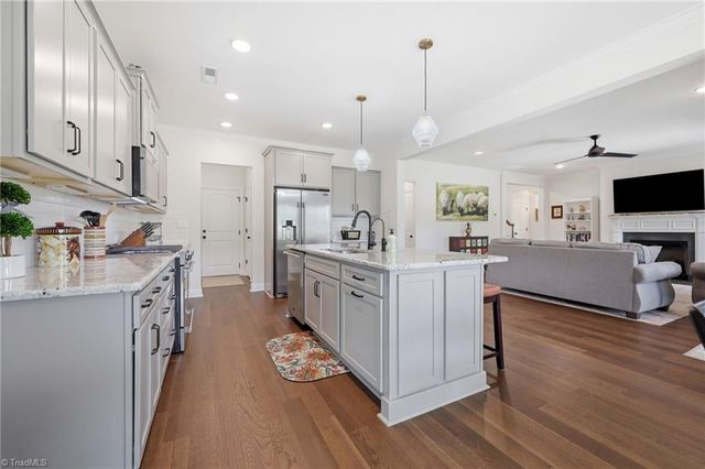 477 Rosewood Drive, Winston-salem, NC 27127