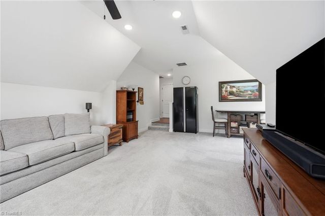 477 Rosewood Drive, Winston-salem, NC 27127