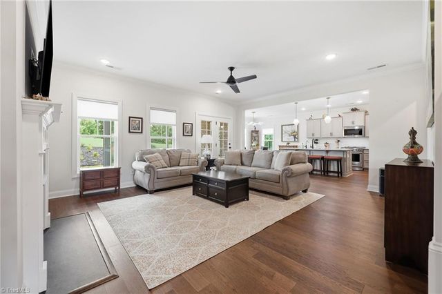 477 Rosewood Drive, Winston-salem, NC 27127