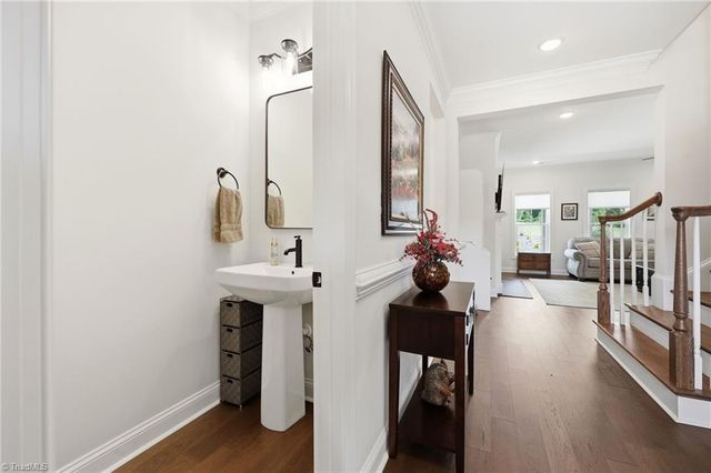 477 Rosewood Drive, Winston-salem, NC 27127