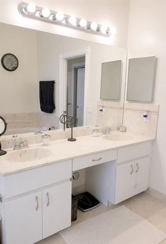 569 Spinnaker, Weston, FL 33326