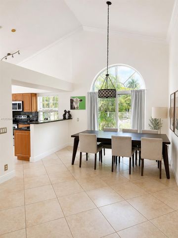 569 Spinnaker, Weston, FL 33326