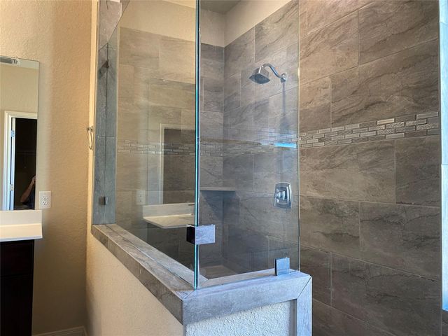 716 Red Barn BND, New Braunfels, TX 78130