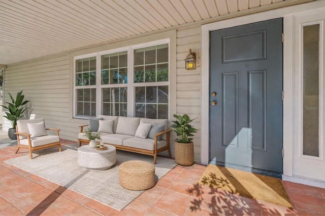 412 BERWICK AVENUE, Temple Terrace, FL 33617