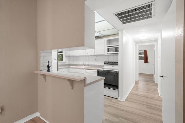 412 BERWICK AVENUE, Temple Terrace, FL 33617