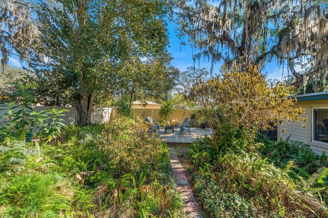 412 BERWICK AVENUE, Temple Terrace, FL 33617