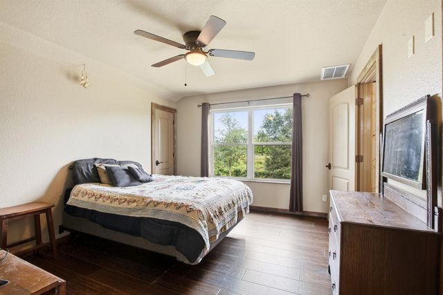 7835 Berger RD, Schulenburg, TX 78956