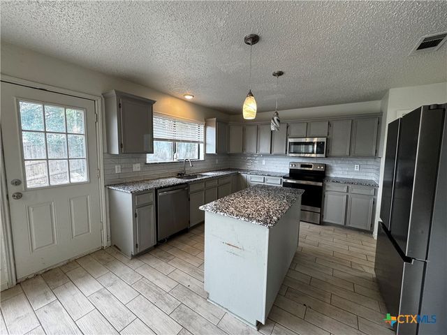 403 Red Oak Circle, Copperas Cove, TX 76522