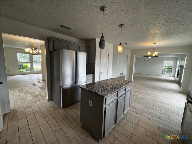 403 Red Oak Circle, Copperas Cove, TX 76522