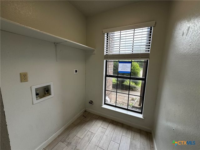 403 Red Oak Circle, Copperas Cove, TX 76522