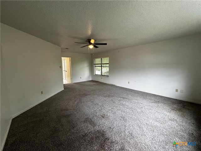 403 Red Oak Circle, Copperas Cove, TX 76522